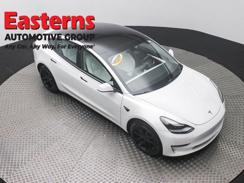 Used 2023 Tesla Model 3 Standard Range RWD image 3
