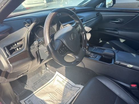 Used 2019 Lexus ES 350 w/ Premium Package image 9
