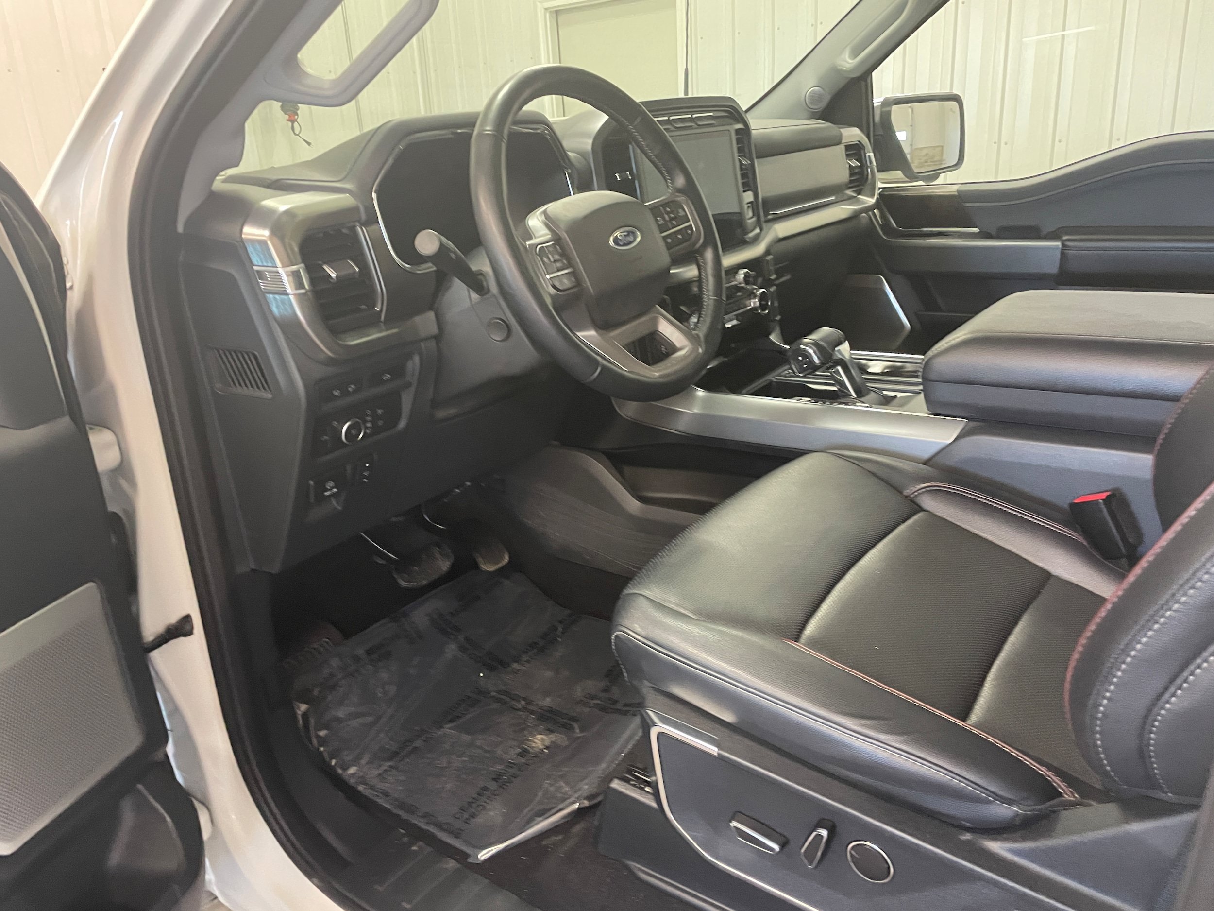 Used 2022 Ford F150 Lariat w/ Equipment Group 502A High AWD/4WD image 12