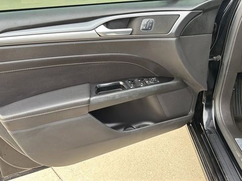 Used 2016 Ford Fusion Titanium FWD image 79