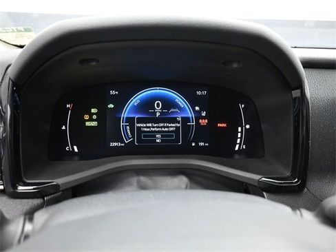 Used 2025 Toyota Camry LE image 14