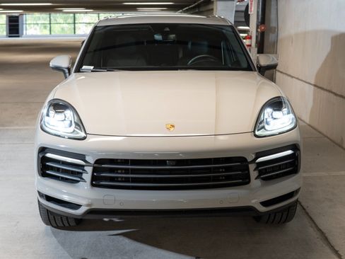 Certified 2023 Porsche Cayenne AWD/4WD image 6