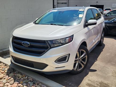 Used 2015 Ford Edge Sport w/ Equipment Group 401A FWD image 9