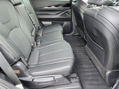 Certified 2025 INFINITI QX60 Pure image 20