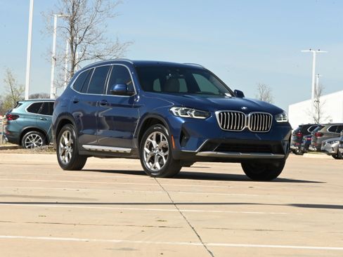 Used 2022 BMW X3 xDrive30i w/ Convenience Package image 2