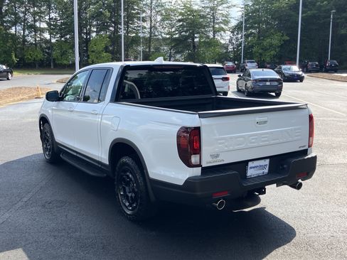 Used 2025 Honda Ridgeline Sport+ image 8