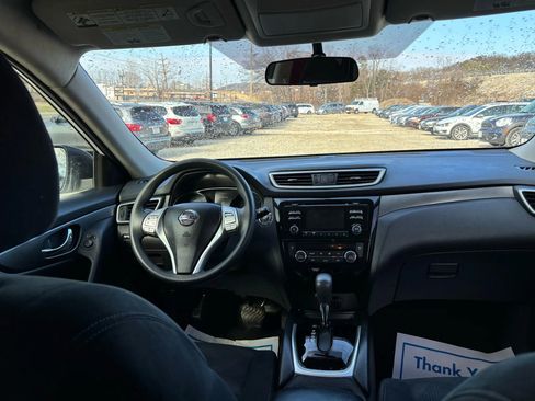 Used 2014 Nissan Rogue SV image 20