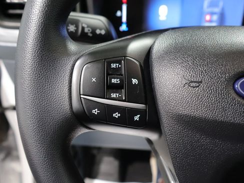 Used 2025 Ford Maverick XL w/ Equipment Group 102A AWD/4WD image 32