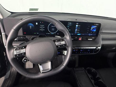 Used 2026 Hyundai Ioniq 5 SEL RWD image 12