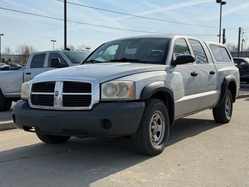 Used 2007 Dodge Dakota ST image 2