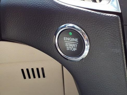 Certified 2018 Ford Edge Titanium w/ Equipment Group 301A FWD image 19