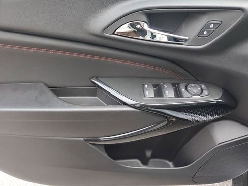 New 2026 Chevrolet Trax RS w/ Sunroof Package FWD image 21