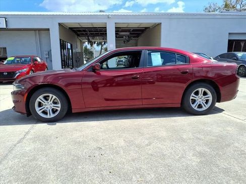 Used 2022 Dodge Charger SXT w/ Driver Convenience Group image 17