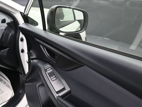 Used 2023 Subaru Crosstrek 2.0i Premium image 27