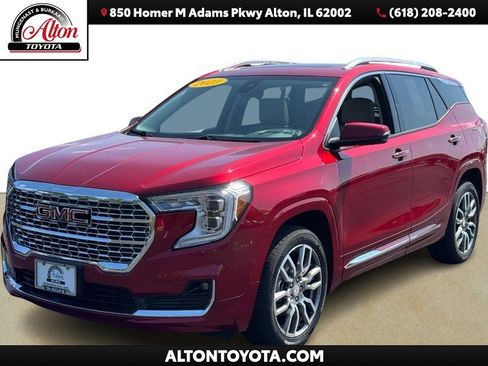 Used 2023 GMC Terrain Denali w/ Denali Premium Package AWD/4WD image 1