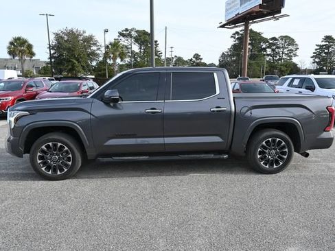Used 2022 Toyota Tundra Limited image 2