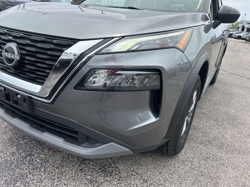 Used 2023 Nissan Rogue S AWD/4WD image 9