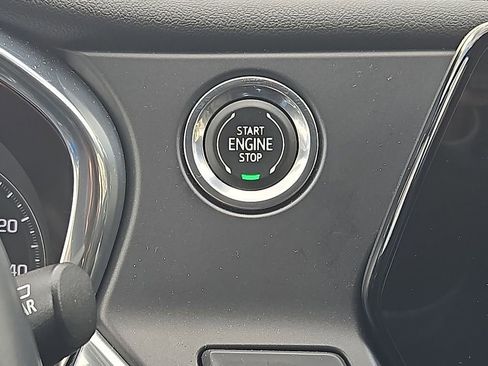 Used 2019 Chevrolet Blazer LT w/ Sound & Technology Package image 29