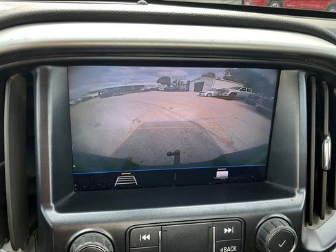 Used 2022 Chevrolet Colorado LT w/ LT Convenience Package image 20