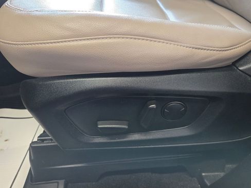 Used 2021 Ford Explorer Limited w/ Equipment Group 301A image 13