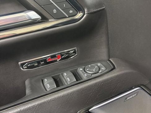 Used 2024 GMC Sierra 1500 AT4X image 21
