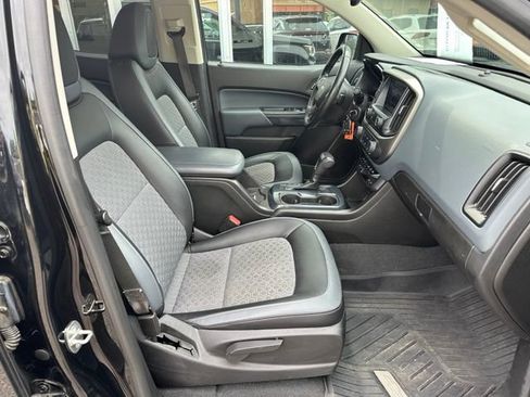 Used 2021 Chevrolet Colorado Z71 RWD image 12
