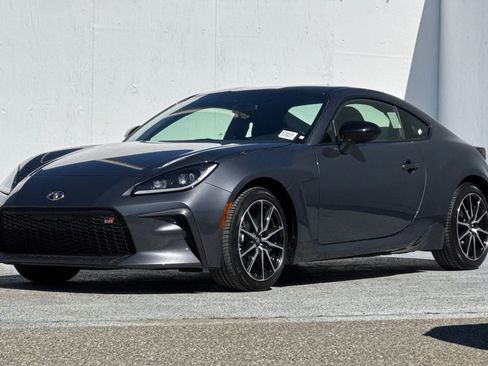 Used 2023 Toyota GR86 w/ ALL Weather Mat Package (TMS) image 7