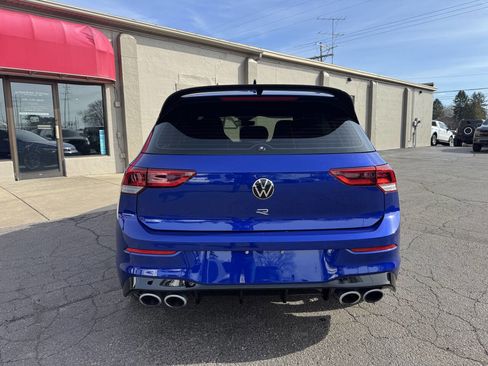 Used 2024 Volkswagen Golf R image 3