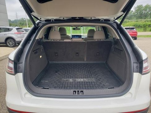 Used 2022 Lincoln Nautilus Reserve image 7