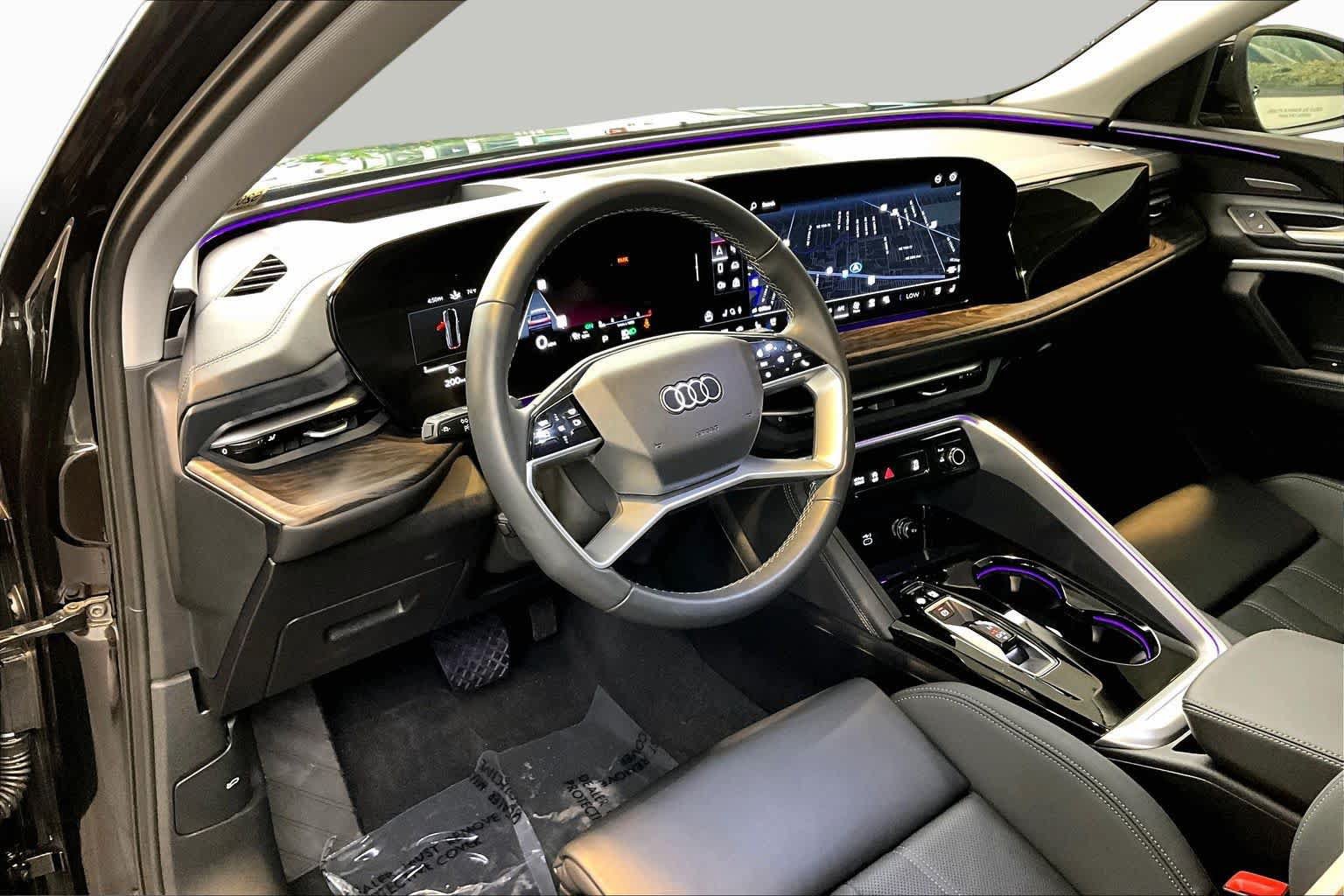 Certified 2025 Audi Q5 Premium AWD/4WD image 18