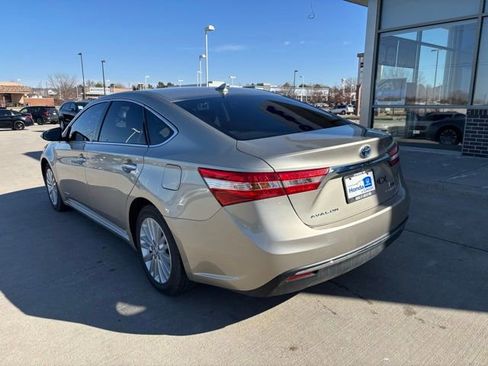 Used 2015 Toyota Avalon Limited image 7