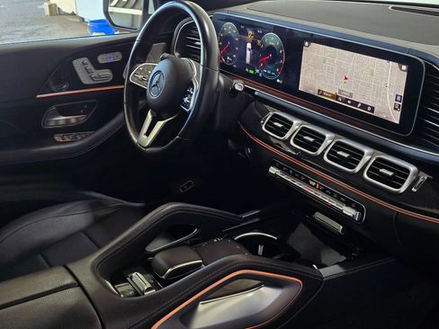 Used 2022 Mercedes-Benz GLS 450 4MATIC image 34