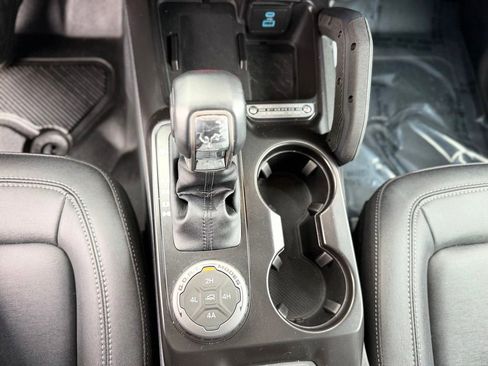 Used 2025 Ford Bronco Badlands AWD/4WD image 19