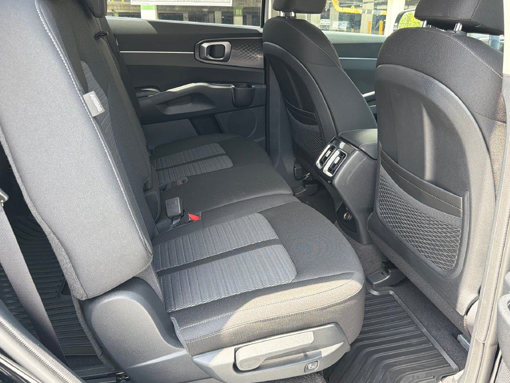 New 2026 Kia Sorento LX FWD image 12