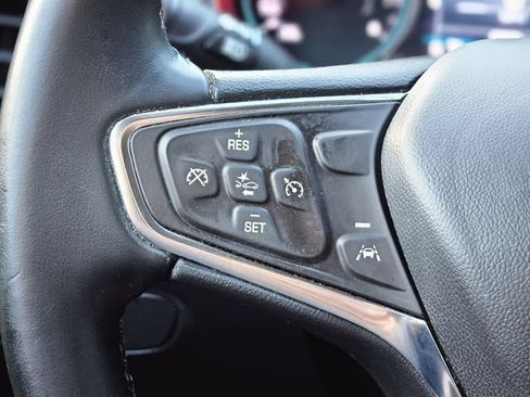 Used 2024 Chevrolet Equinox LT FWD image 17