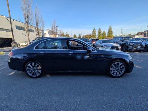 Used 2023 Mercedes-Benz E 450 4MATIC Sedan image 2