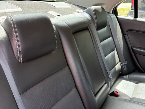 Used 2009 Ford Fusion SEL FWD image 17