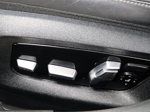 Used 2018 BMW 540i xDrive AWD/4WD image 65