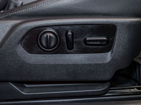 Used 2021 Chevrolet Silverado 2500 LTZ w/ LTZ Plus Package image 30