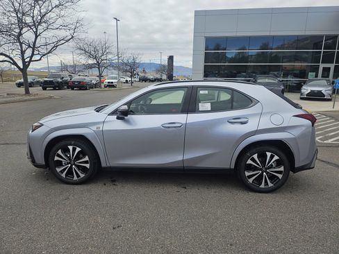 New 2026 Lexus UX 300h AWD image 9