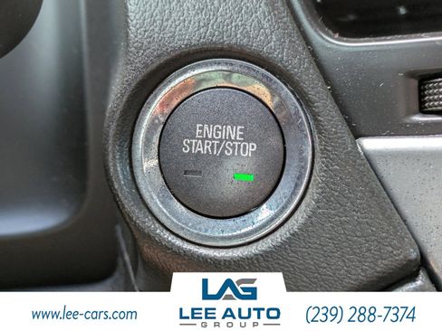 Used 2018 Chevrolet Tahoe Premier RWD image 32