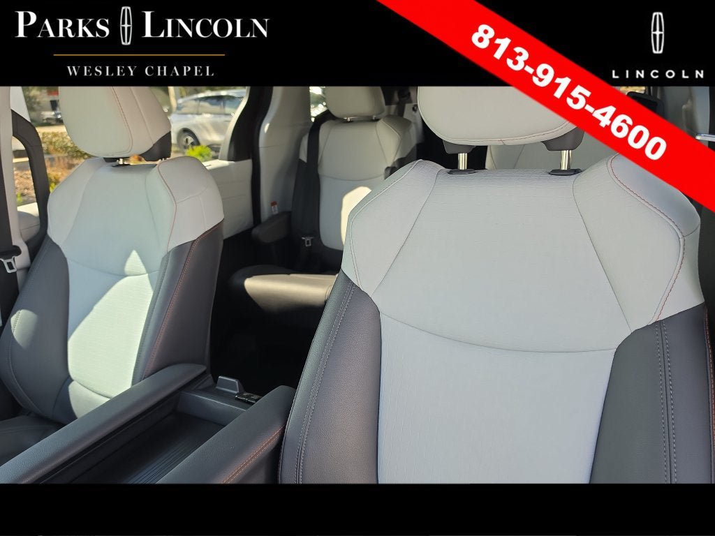 Used 2024 Toyota Sienna XSE w/ XSE Plus Package FWD image 20