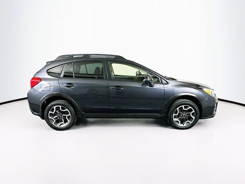 Used 2017 Subaru Crosstrek 2.0i Limited image 10