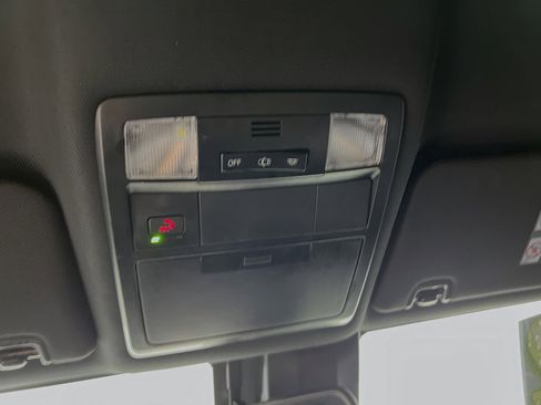 Used 2022 Toyota Tacoma TRD Sport w/ Technology Package image 21