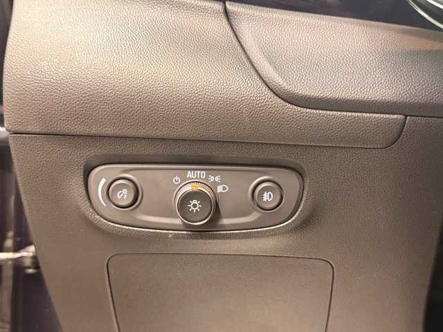 Used 2021 Buick Encore GX Preferred w/ Cold Weather Comfort Package FWD image 18