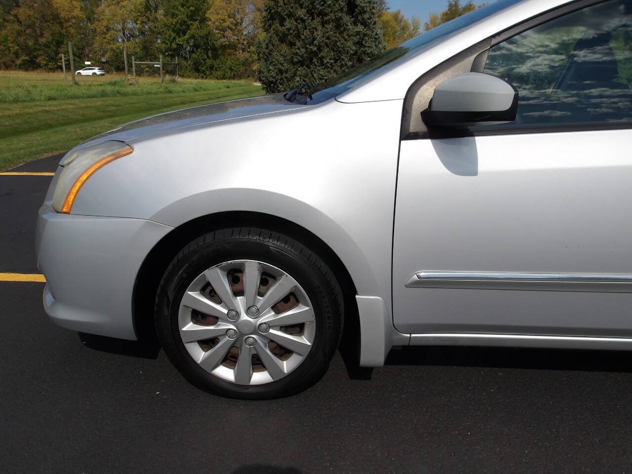 Used 2010 Nissan Sentra 2.0 S FWD image 28