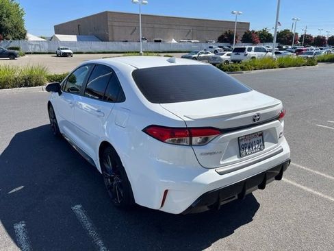 Used 2025 Toyota Corolla SE FWD image 7