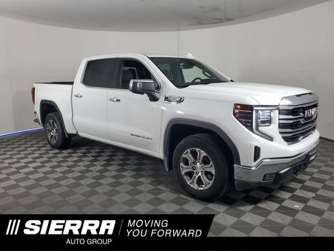 Used 2025 GMC Sierra 1500 SLT RWD image 1