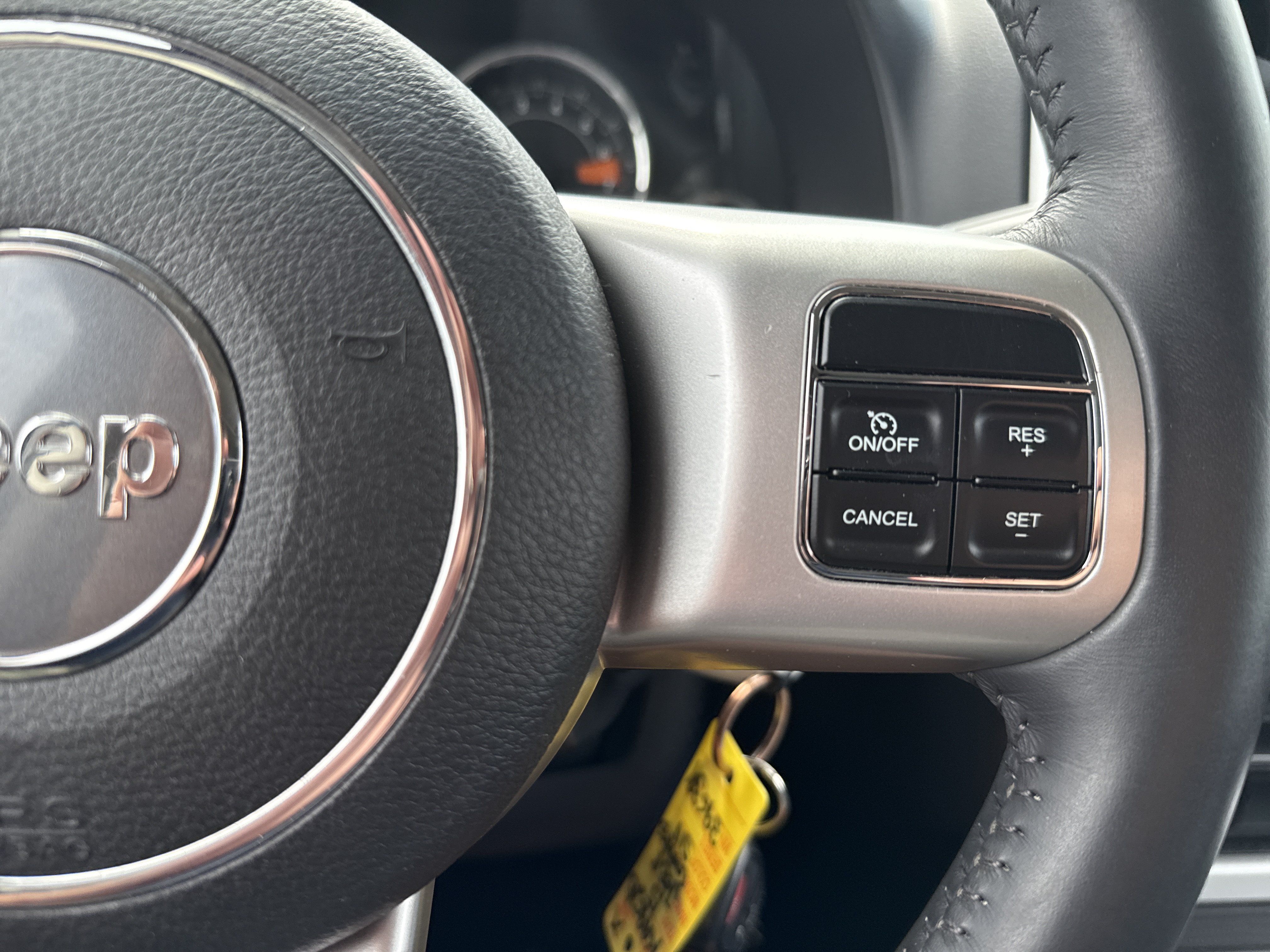 Used 2015 Jeep Compass High Altitude AWD/4WD image 19