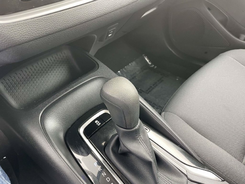 Used 2025 Toyota Corolla LE FWD image 31